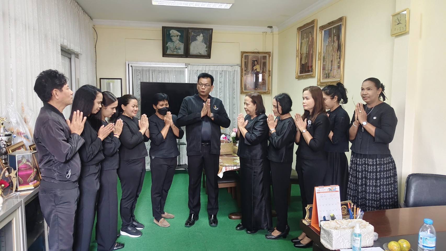 พัฒนาการจังหวัดพัทลุง รับมอบกระเช้าสวัสดีปีใหม่ จาก สพอ.เมืองพัทลุง สพอ.ศรีบรรพต และ สพอ.เขาชัยสน