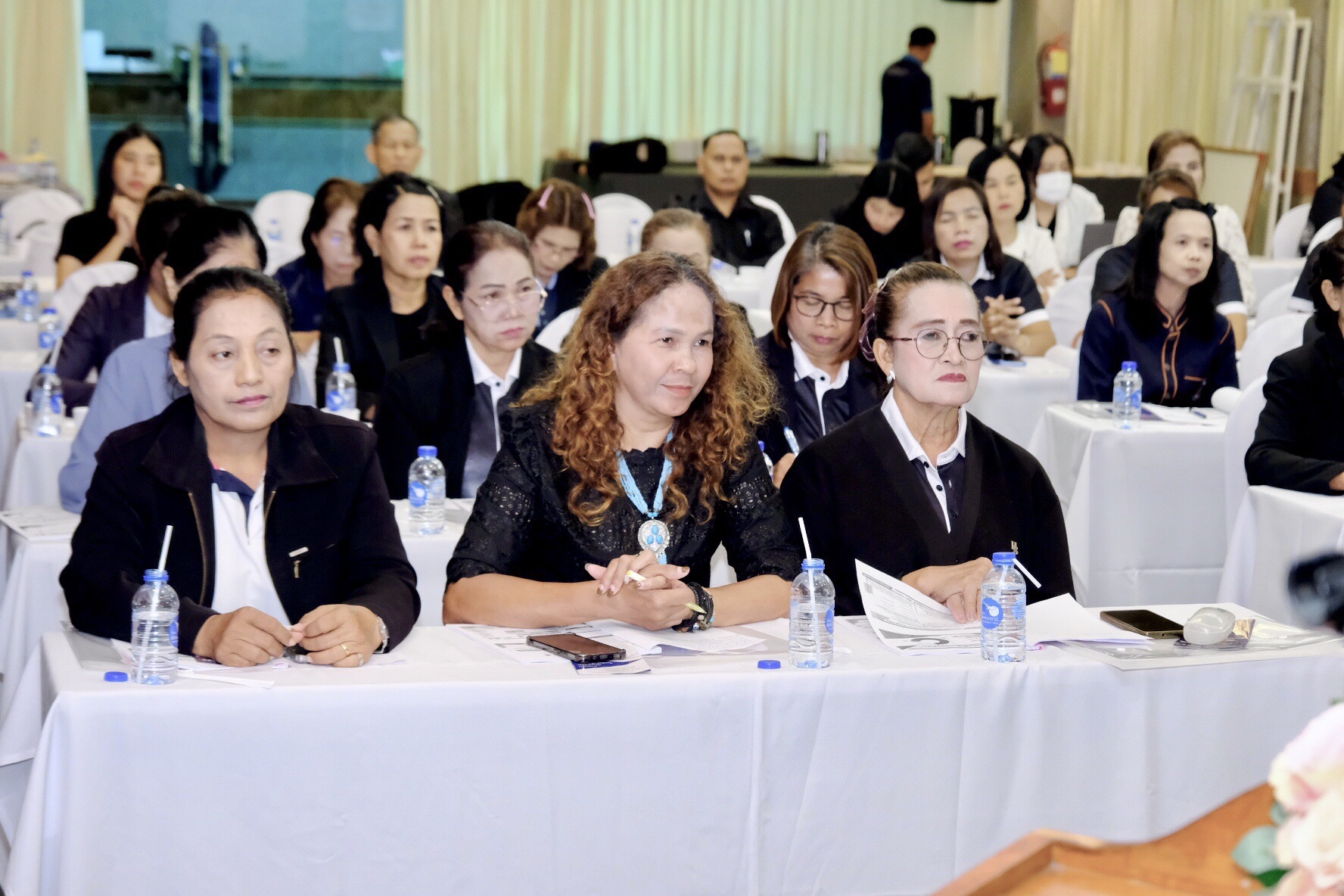 พช.พัทลุง ติวเข้มกลไกขับเคลื่อนกองทุนพัฒนาบทบาทสตรีระดับจังหวัด มุ่งยกระดับการบริหารจัดการหนี้และสร้างอาชีพ