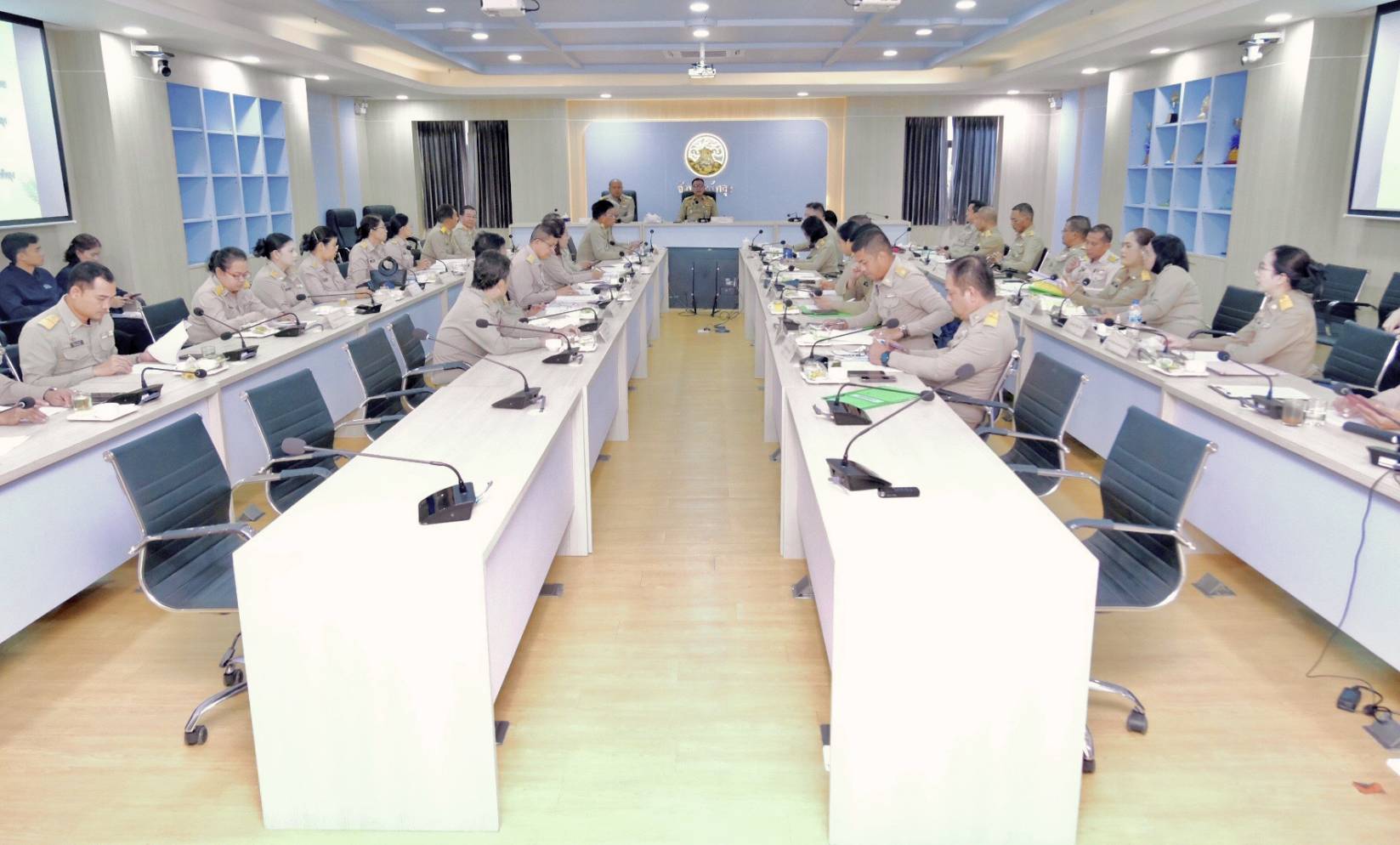 พช.พัทลุง ร่วมประชุมฝ่ายปกครองและส่วนราชการมหาดไทย ขับเคลื่อนงานจังหวัดอย่างเป็นเอกภาพ